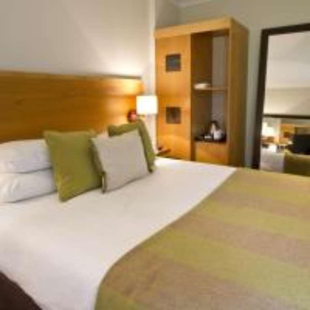 เดอ เวียร์ ฮอร์สเลย์ เอสเตท Hotel อีสต์ฮอร์สลีย์ ห้อง รูปภาพ